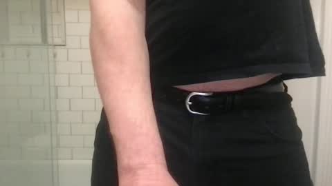 lvguynextdoor440656 online show from March 30, 11:16 pm