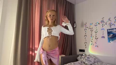 lxsundolyxl_ online show from September 25, 5:03 am