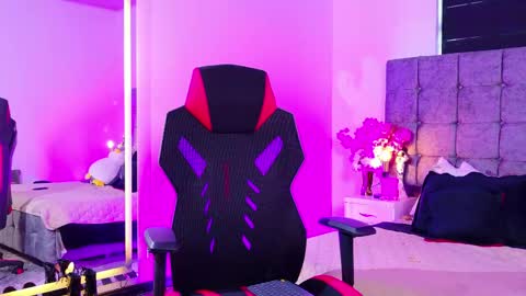 LYA online show from April 15, 7:58 pm