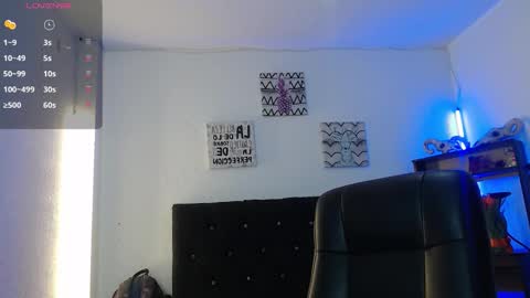 lyam_ebony online show from December 2, 3:27 am