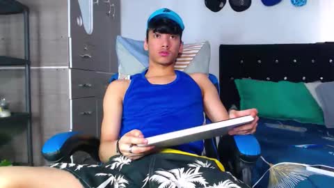 Lyam online show from March 3, 7:21 pm