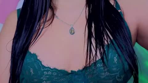 lyavalmont online show from June 29, 4:28 pm
