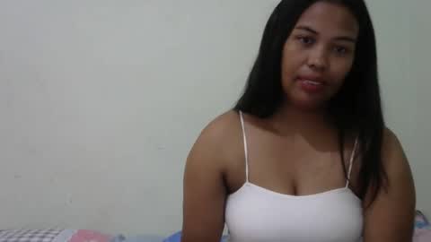 Snapshot of lycia01 chatting on October 23, 7:54 am lycia01 online show from October 23, 7:54 am