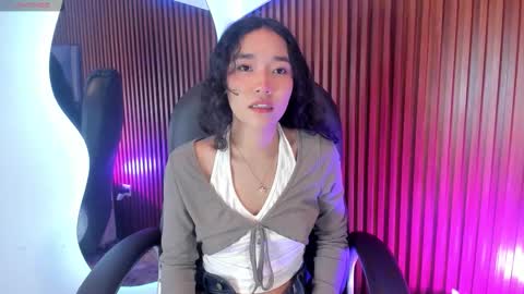 Lyhana Lee online show from October 18, 12:20 pm