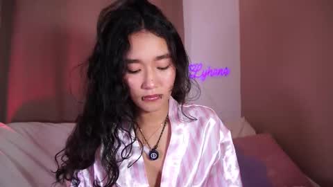 Lyhana Lee online show from February 7, 2:09 pm