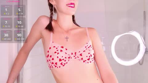 Lyly   online show from July 4, 7:45 am