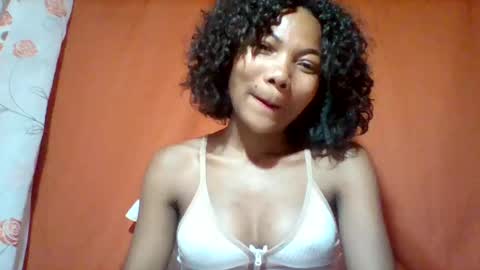 lyndah19 online show from November 27, 10:39 pm