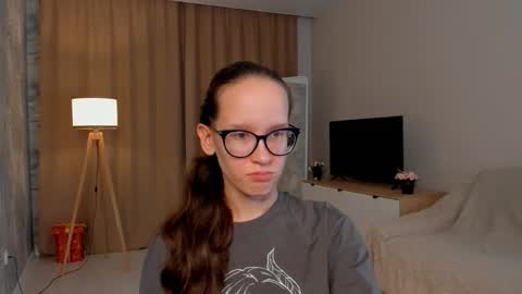 Sara online show from September 23, 4:12 pm