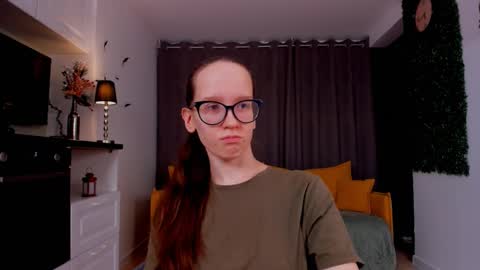 Sara online show from March 6, 4:17 pm