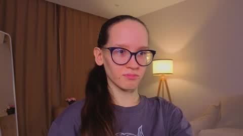 Sara online show from March 21, 4:22 pm