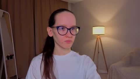 Sara online show from March 12, 4:22 pm