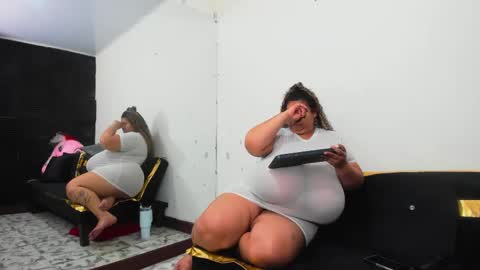 Lynn jonnes online show from April 22, 4:41 am