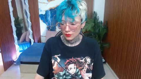lyra_tay online show from March 25, 7:20 pm