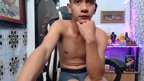 SWEETPINOY online show from January 25, 2:37 am