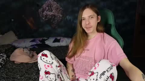 m1shq online show from March 11, 11:37 pm