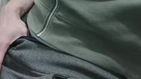 m4dh4tter24 online show from April 29, 9:19 pm