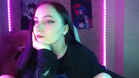 Melissa online show from November 14, 6:54 pm