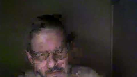 mac_dad01 online show from December 7, 10:39 am