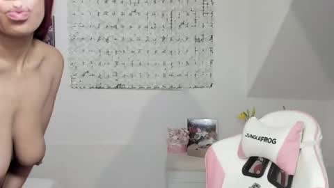 Mac Delice online show from December 28, 8:05 am