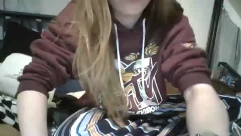 maceyloves online show from February 2, 3:26 am