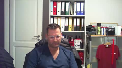 macfly67 online show from February 4, 10:13 pm