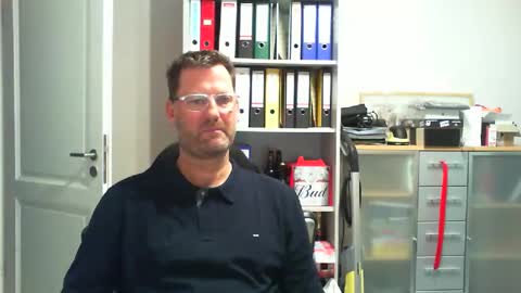 macfly67 online show from December 3, 8:22 pm