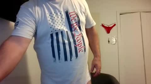 mackdocc001 online show from October 20, 3:28 pm