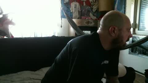 Manuel online show from March 4, 8:57 am