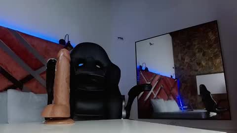 madame ibby online show from November 6, 1:47 pm