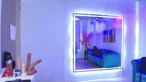 Madame Scarllet  online show from March 25, 11:50 am