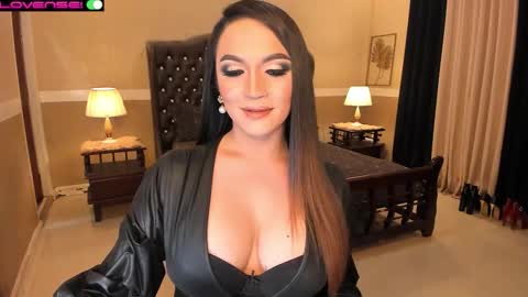 Alison Kloss online show from November 11, 11:51 pm