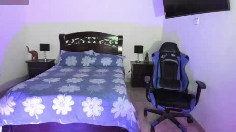 Maddie  online show from January 19, 3:08 am