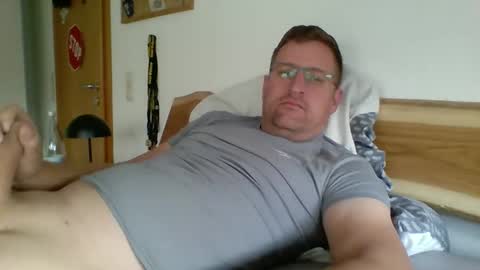 Snapshot of maddin8891 chatting on October 24, 8:15 am Maddin online show from October 24, 8:15 am