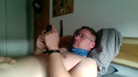 Snapshot of maddin8891 chatting on October 31, 9:53 am Maddin online show from October 31, 9:53 am