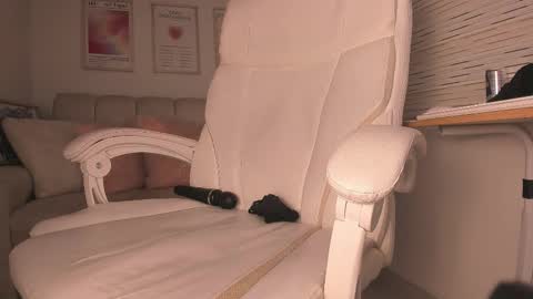 Maddy online show from December 22, 11:22 pm