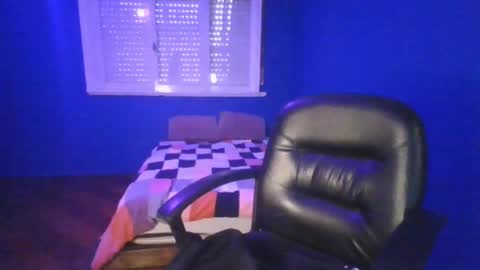 Paris online show from February 24, 9:20 pm