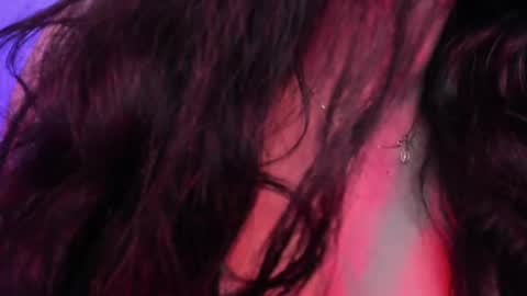 maddy_rios online show from February 27, 5:18 am