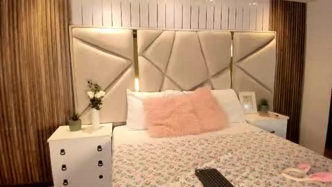Snapshot of maddy_xoxo_hot chatting on September 28, 9:13 pm Maddy online show from September 28, 9:13 pm
