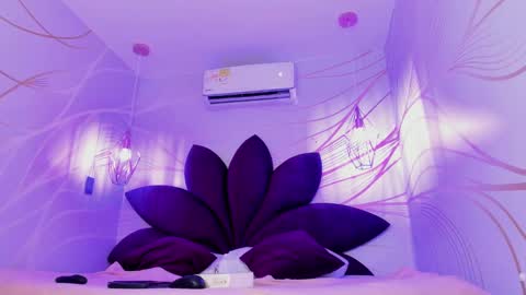 Maddy online show from October 8, 11:49 am