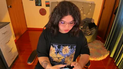 madelaine_taylor online show from September 18, 2:21 pm