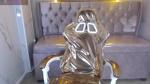 madelen  online show from October 14, 8:34 pm