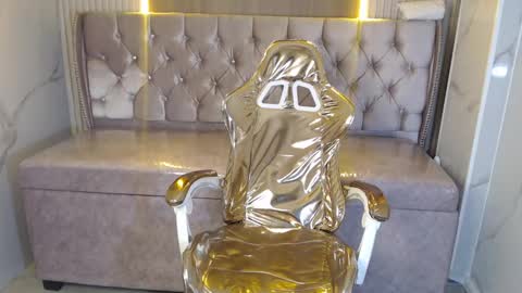 madelen  online show from October 17, 8:57 pm