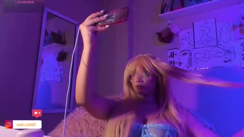 Madeline  online show from February 27, 2:35 am