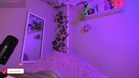 Madeline  online show from September 30, 3:17 am