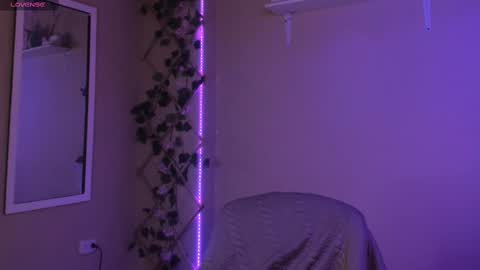 Madeline  online show from September 9, 1:16 am