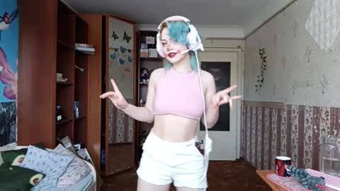 Alice Kaneki online show from February 19, 7:07 am