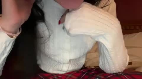 madibaby999 online show from December 3, 11:51 pm