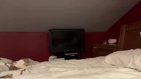 madibaby999 online show from September 20, 12:35 am