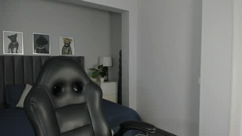 Madie  online show from February 22, 11:57 am