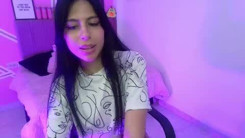 madison_braley online show from April 4, 1:29 pm